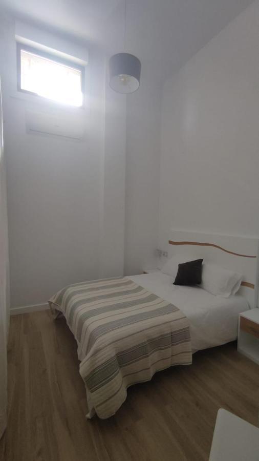 Vivienda Turistica Los Robles Tudela Exteriér fotografie